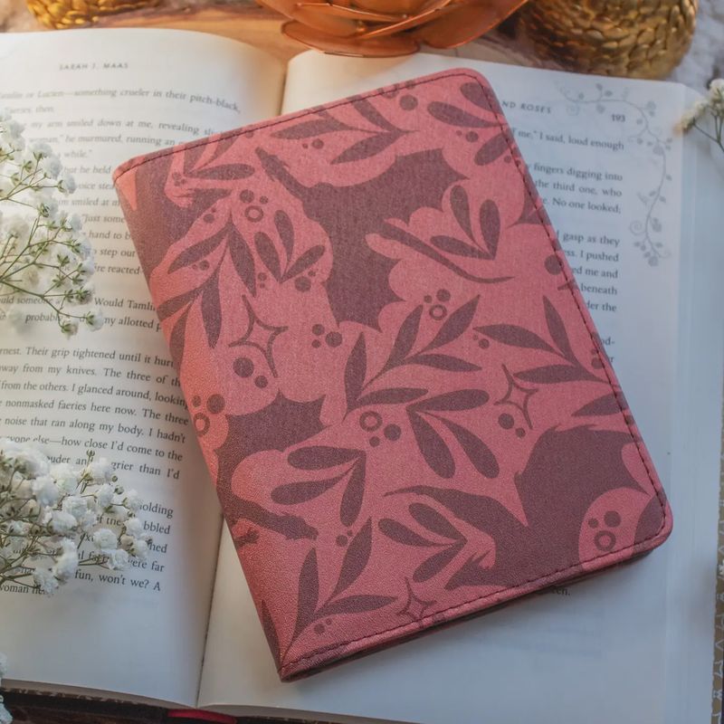 Kindle Paperwhite Case - Rust Dragons