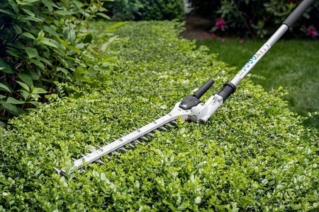 Stihl HL-KM 145 Degree 60cm/24" blade Long Reach Hedge Trimmer Stihl HL-KM 145 Degree 60cm/24" blade Long Reach Hedge Trimmer