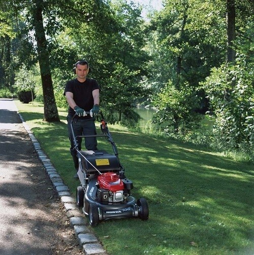 Honda HRH Most Powerful Durable Reliable Professional 21 Garden Lawnmower