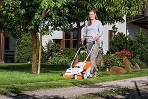 RMA 235 バッテリー芝刈機 | STIHL