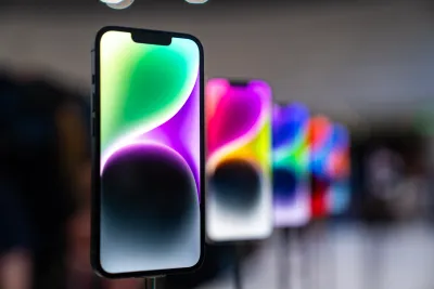 iPhone 16