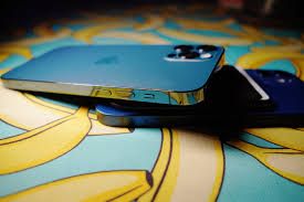 iPhone 12