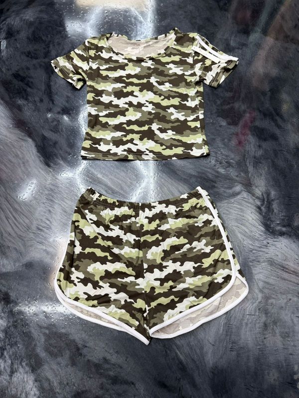 came shirt with short set 