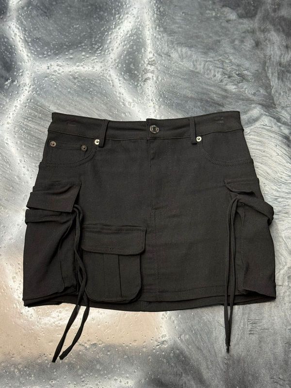 black cargo