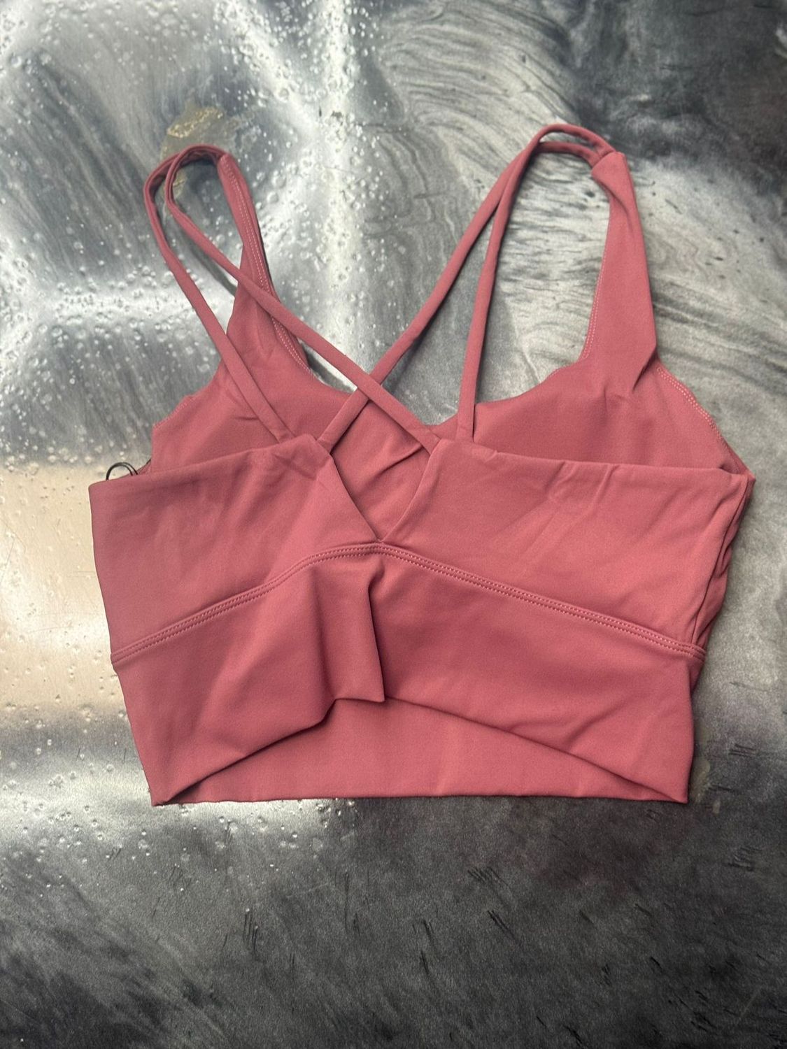 criss cross back sports bra