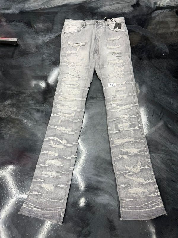 Focus Stacked Jeans