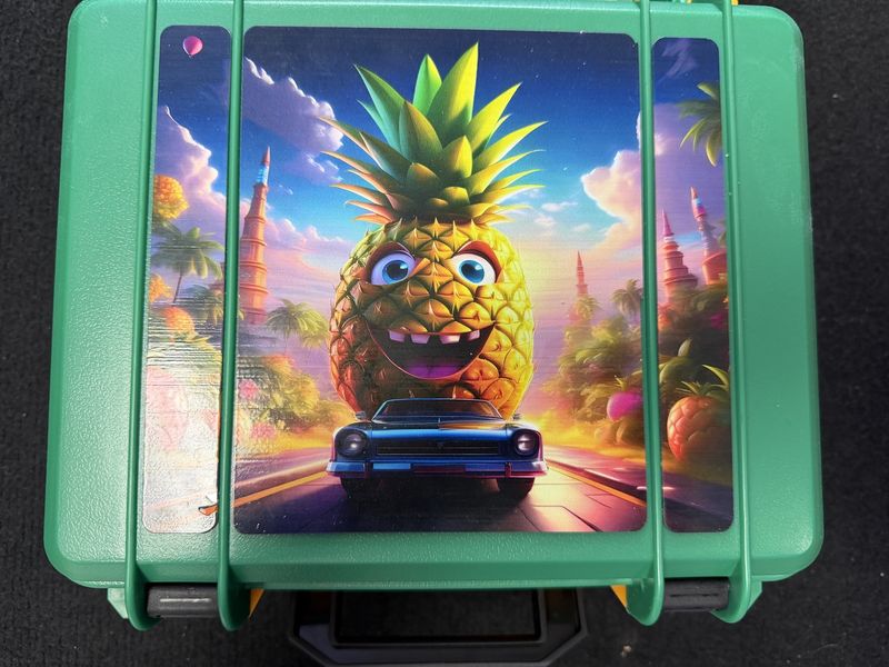 Crazy Pineapple themed premium smoking kit