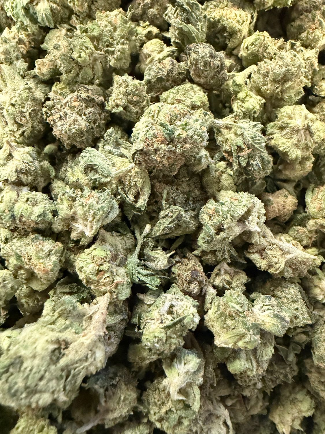 Zalani Bnager THCA flower smalls