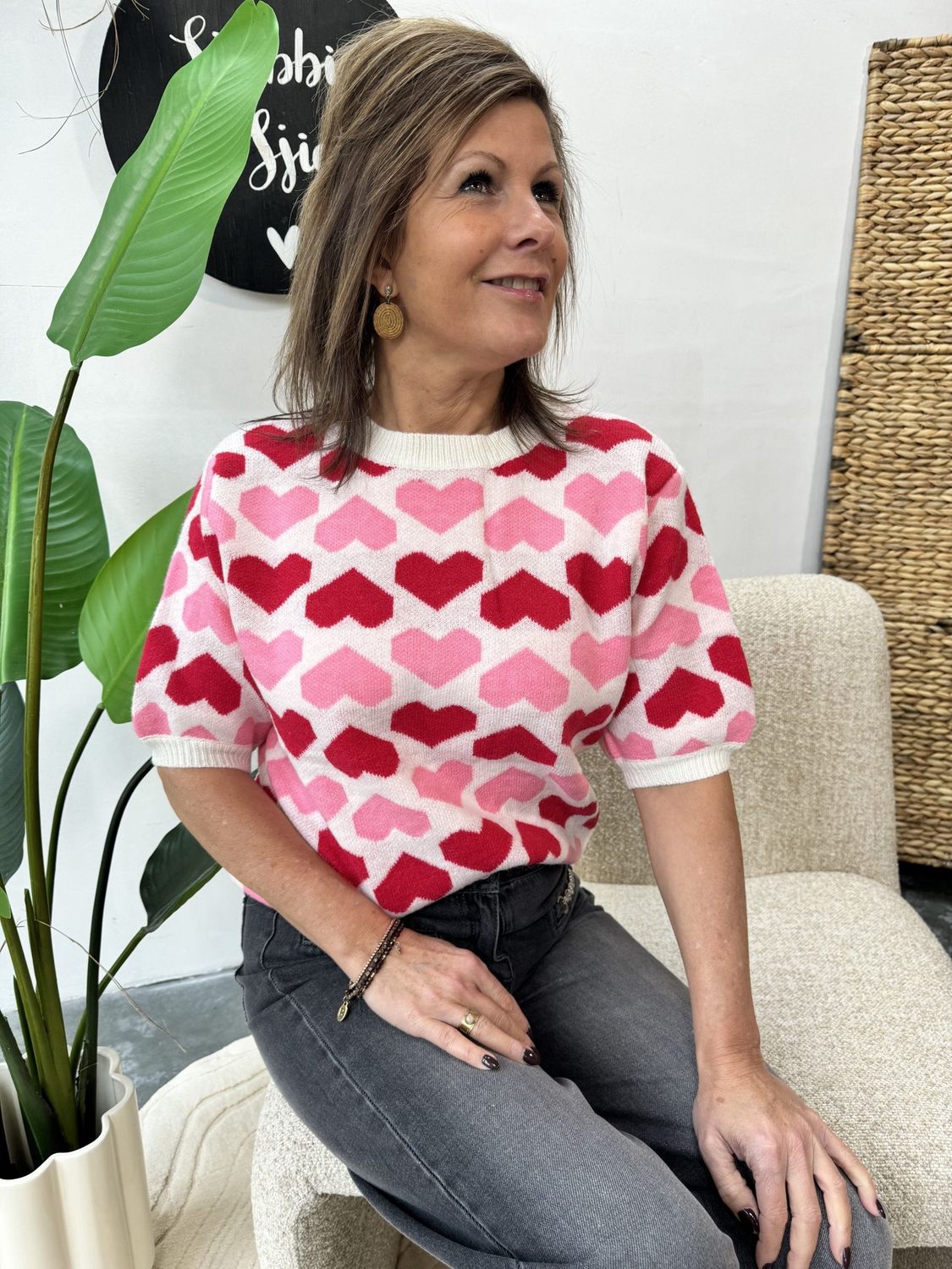 HEART SWEATER met KORTE MOUW