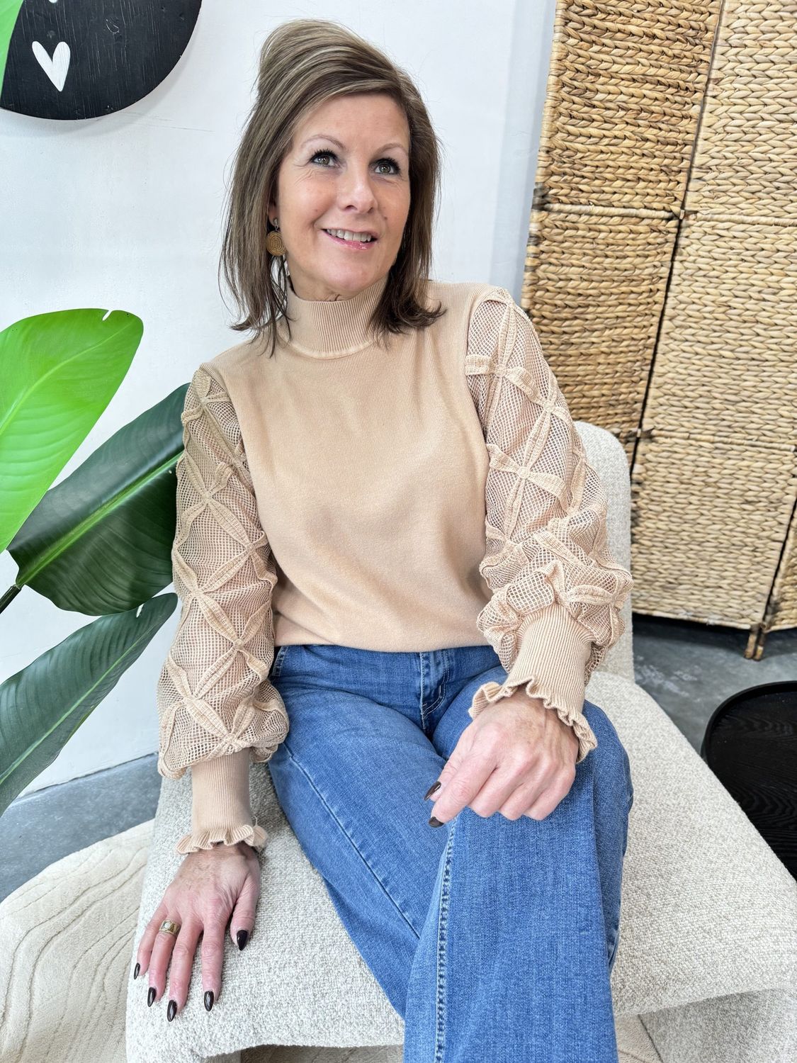 Sweater Camel met Opengewerkte Mouw