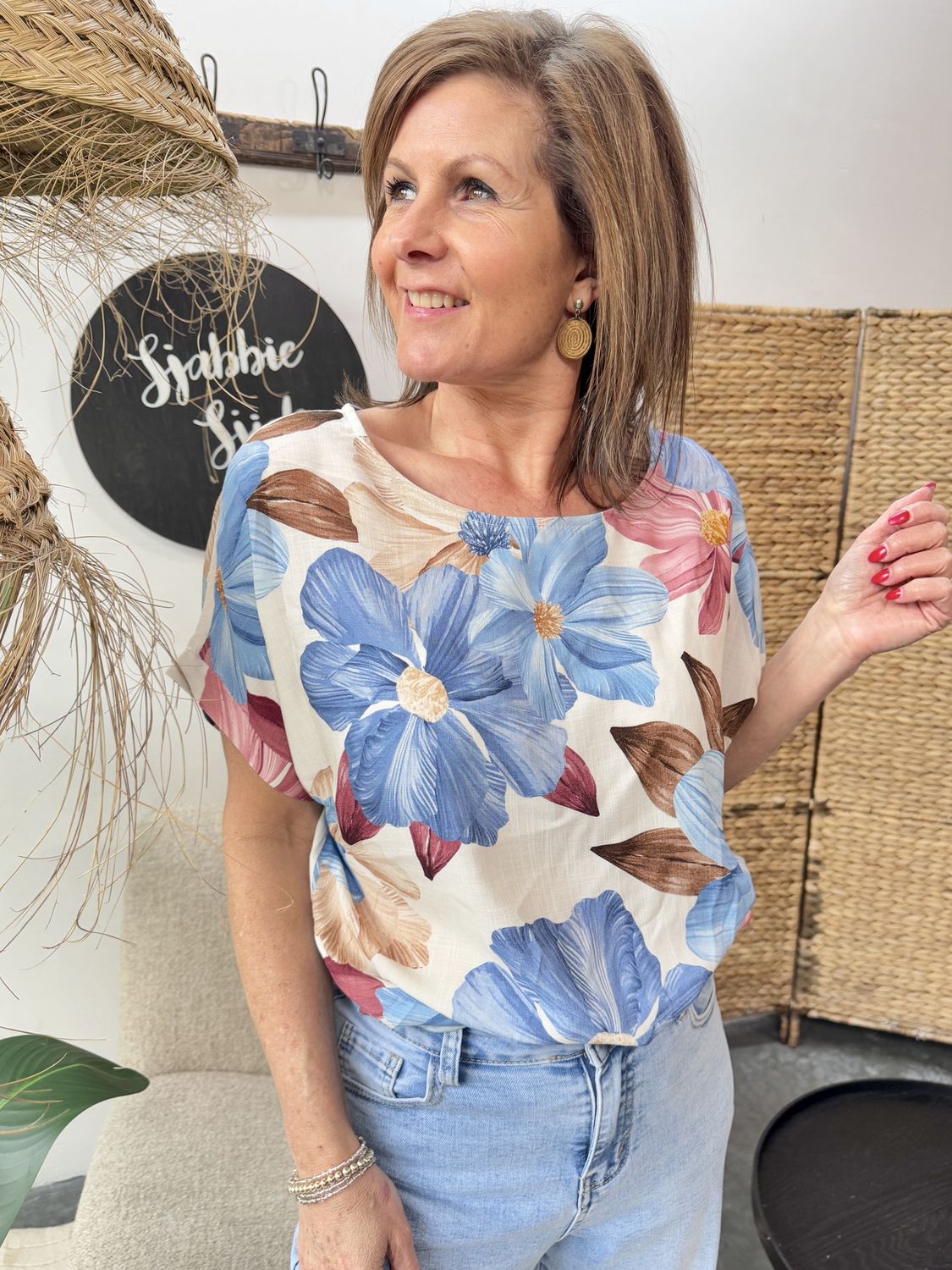 Bloemen Viscose T-shirt Liva Lichtblauw