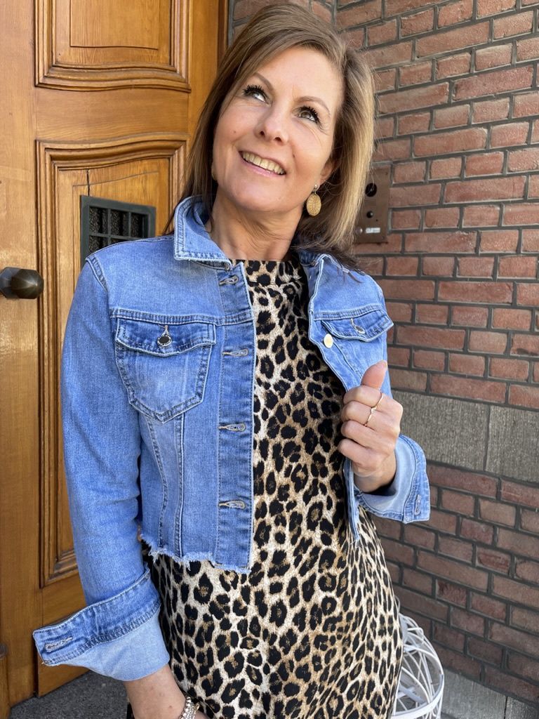 Kort Destroyed JeansJack met Stretch