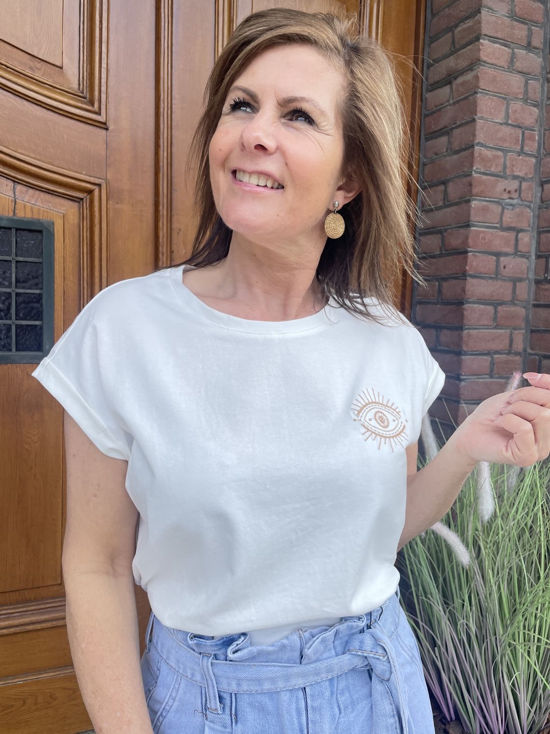 Wit T-shirt met Geborduurd Oog Isabel