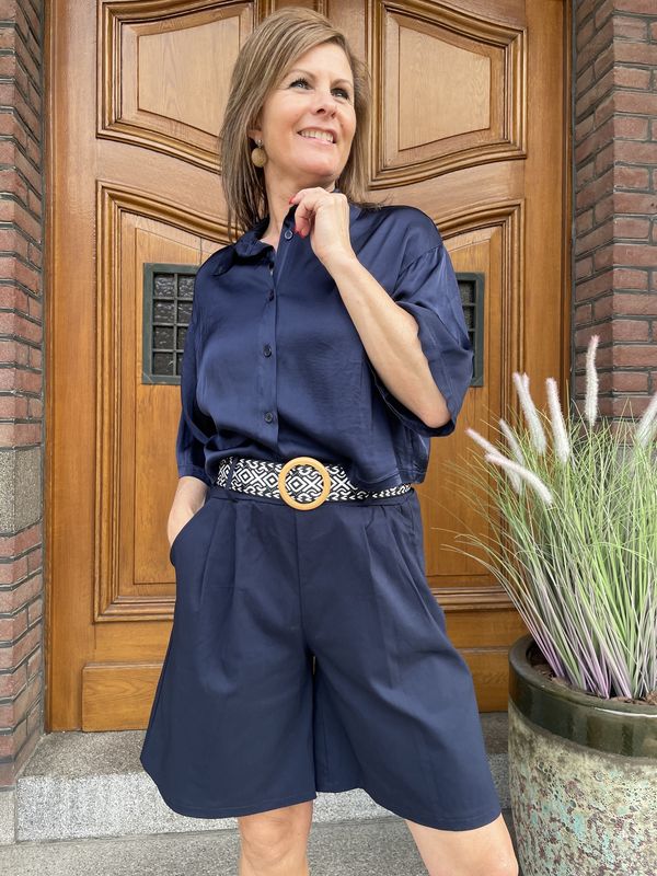 KORTE BROEK MIA DONKERBLAUW