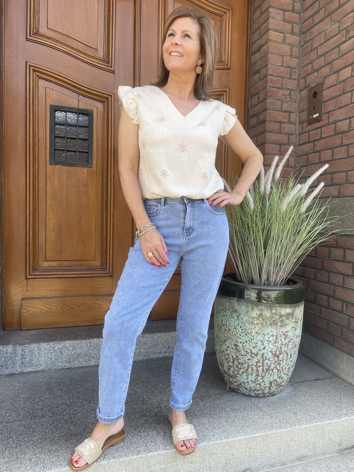 MOM JEANS - MEDIUM WASSING - Pasy