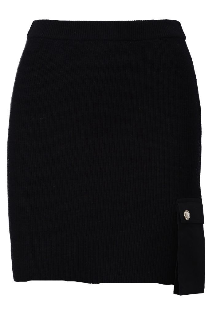 B861 Black - Rok