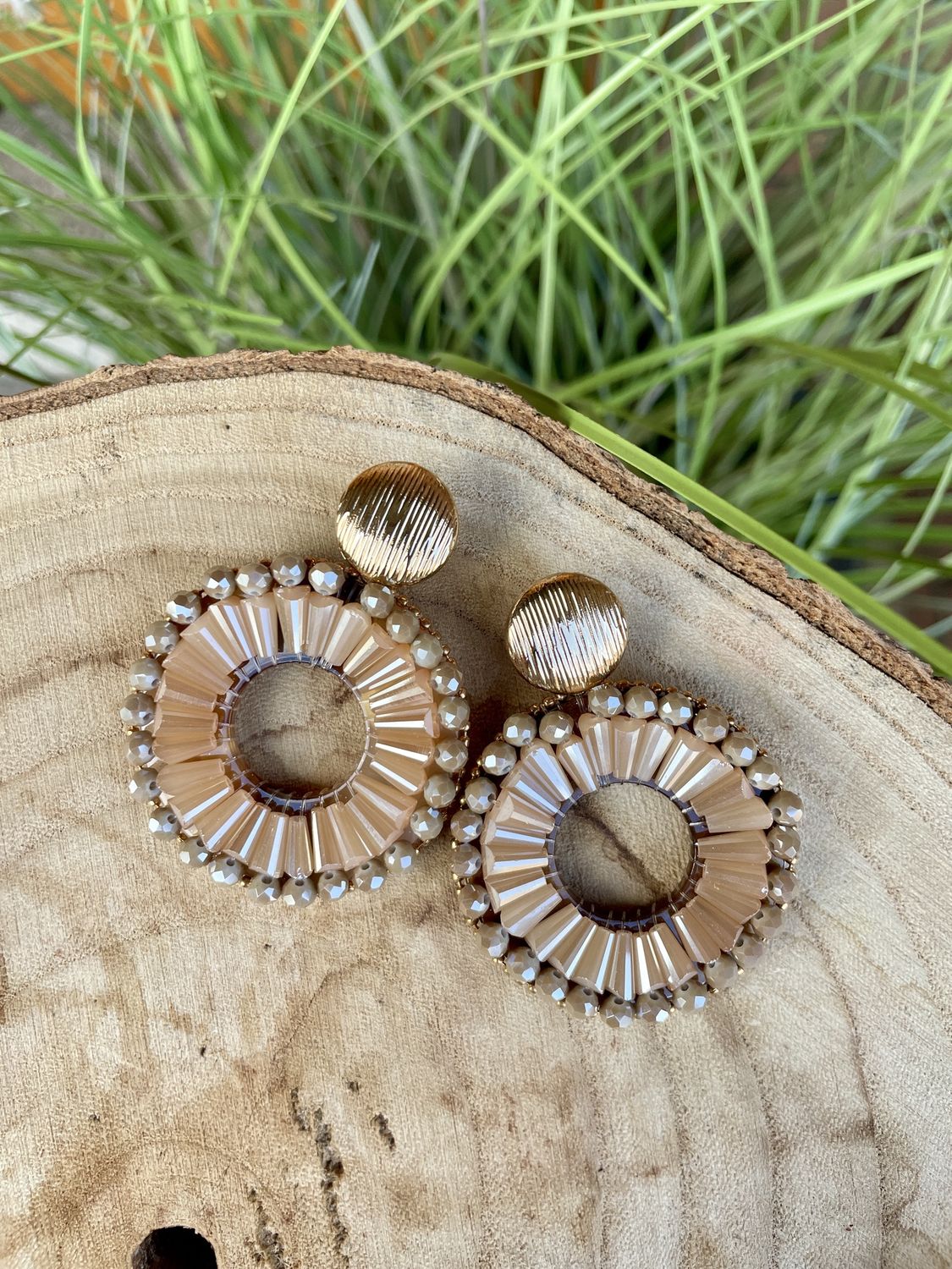 OORBELLEN 10 TAUPE/GOUD