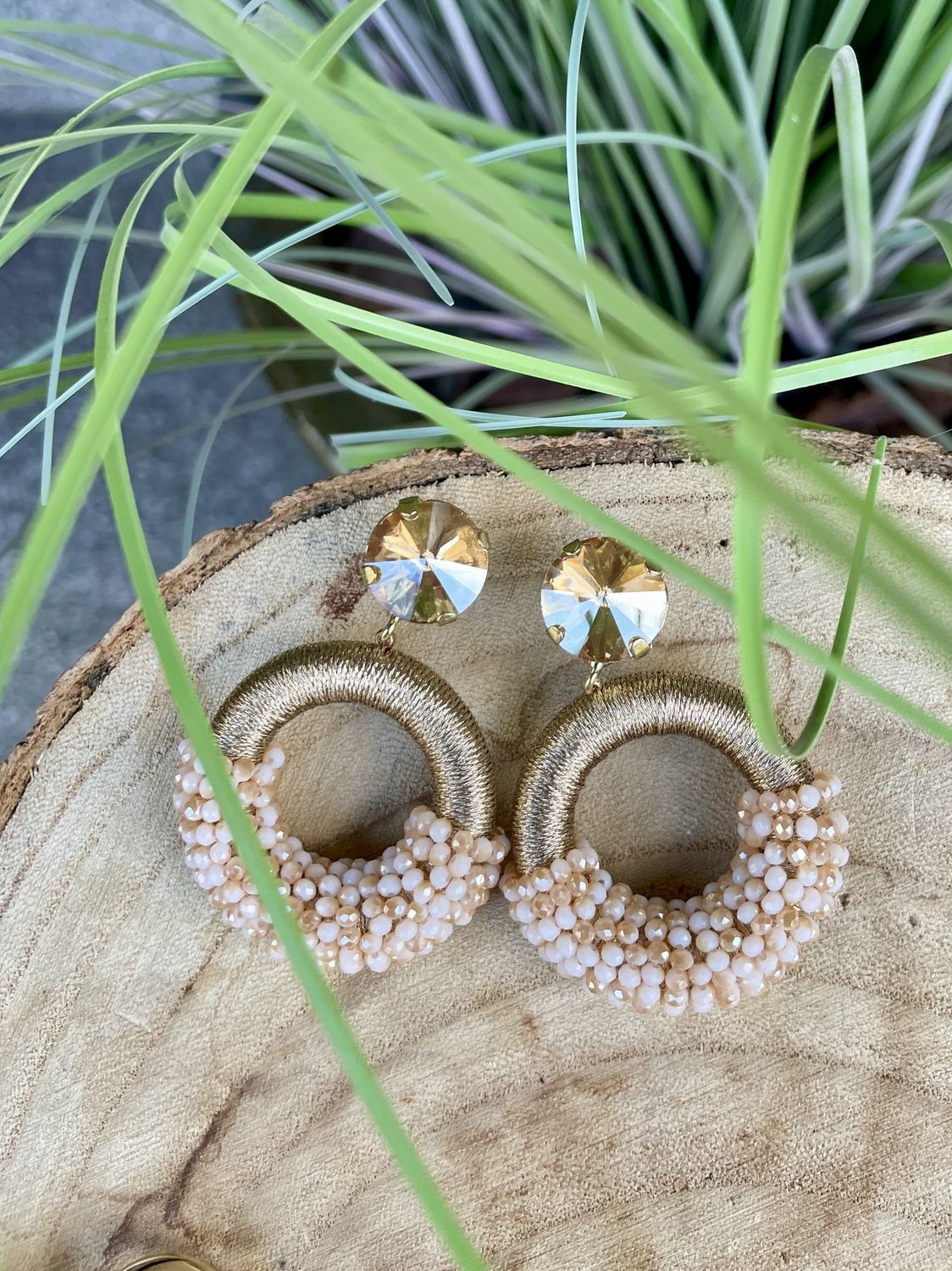 OORBELLEN 7 GOUD/BEIGE