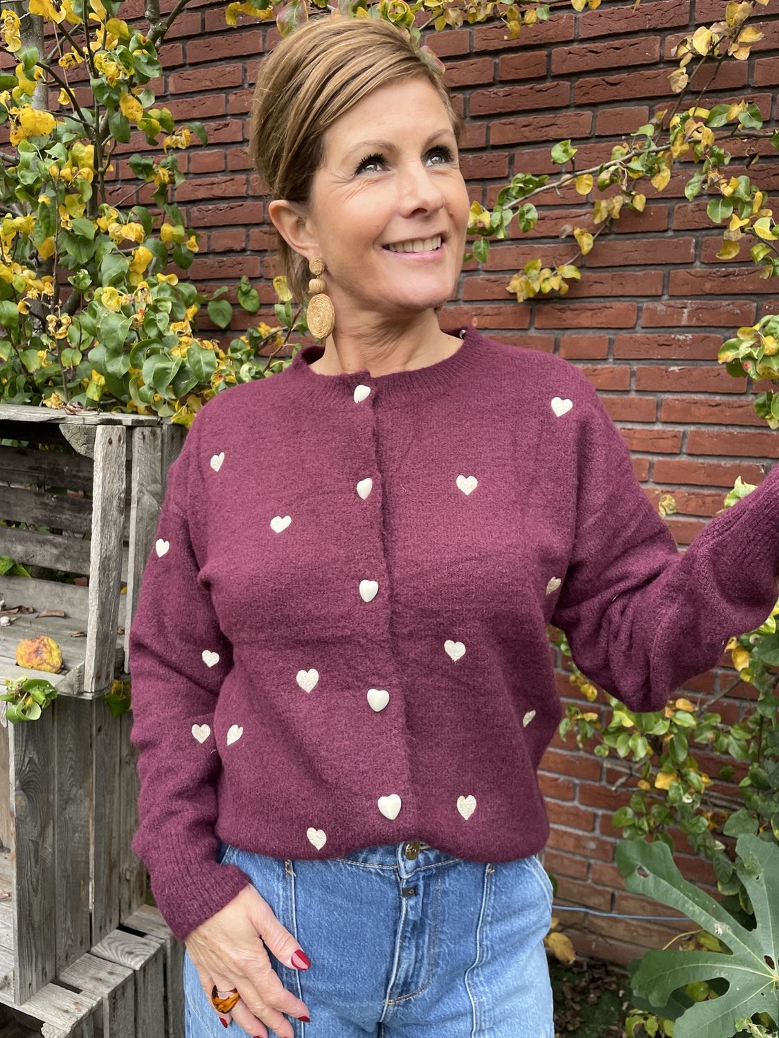 HARTJES VESTJE in BORDEAUX met HARTJES KNOPEN