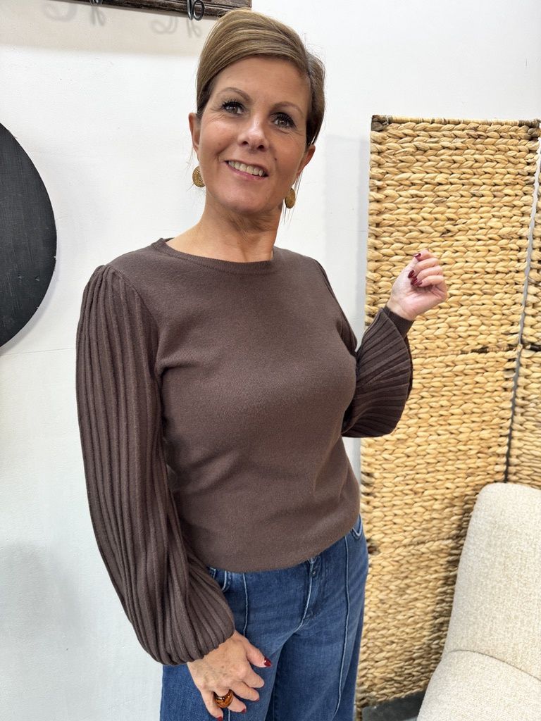 TRUI met RIB MOUW - Bruin