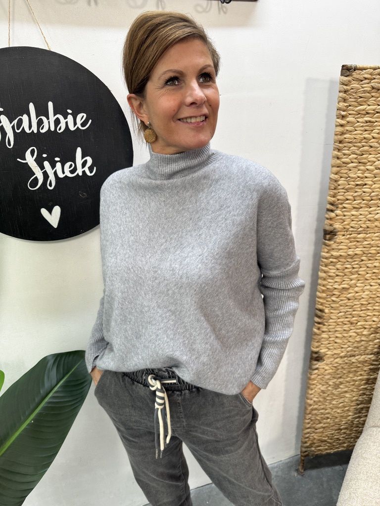 TRUI Michela - Grijs