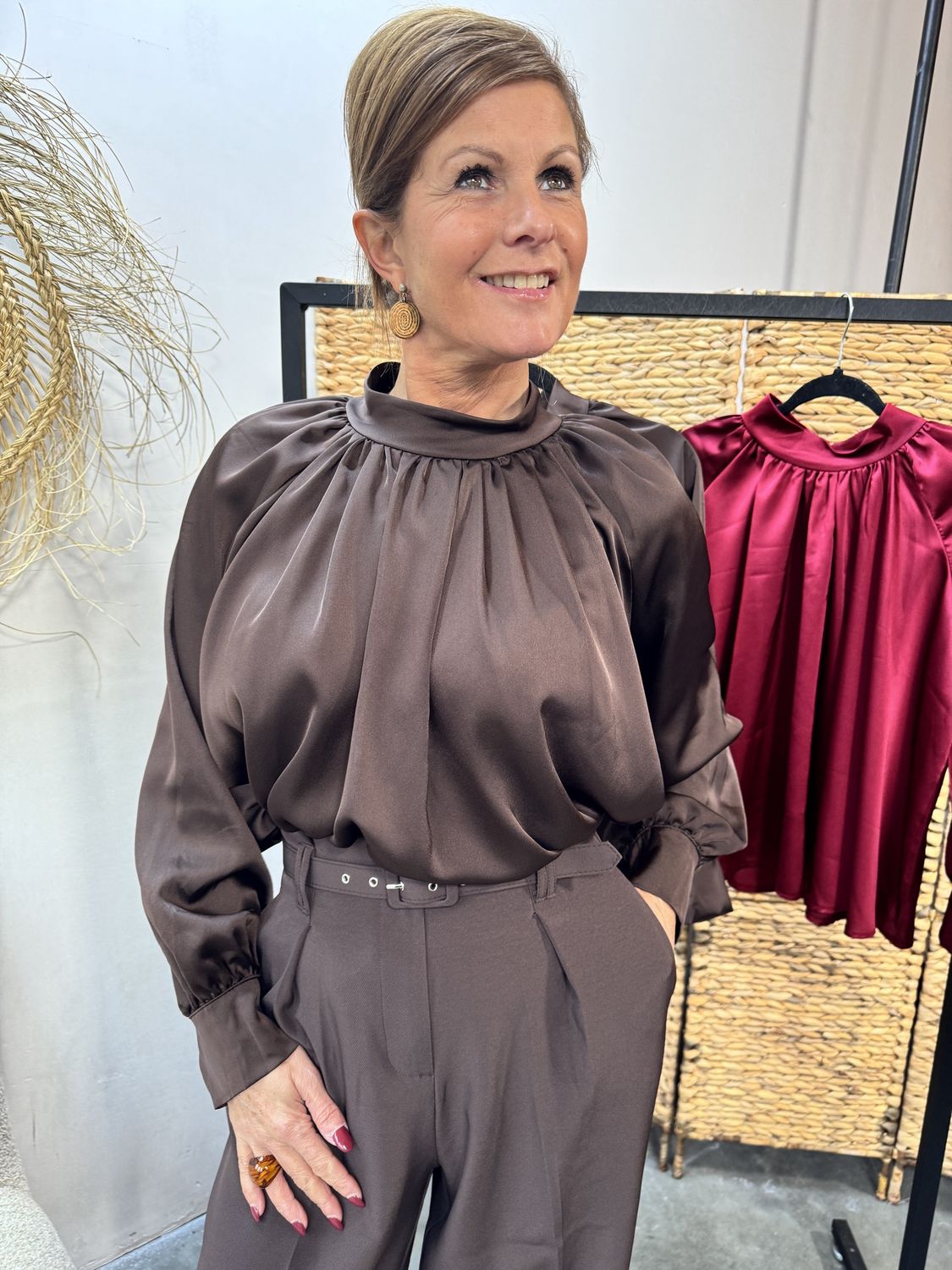 SATIJN BLOUSE - MAY - Choco