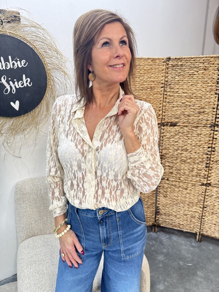 CREME KANTEN BLOUSE