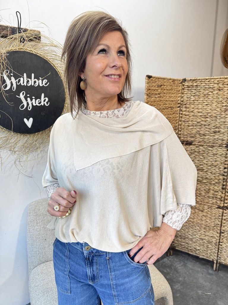 TRUI met FLAP en VLEERMUISMOUW - Beige