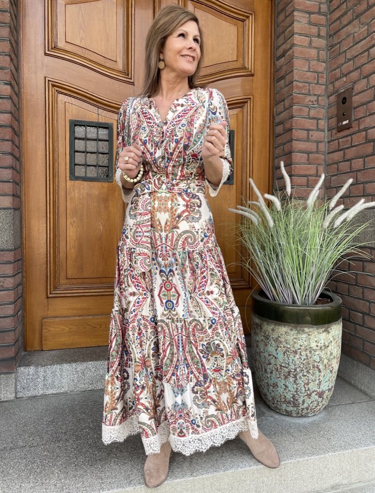 C301 P095 - Maxi Jurk met Design en Kant