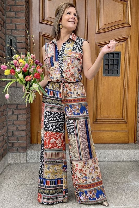 C317 P092 - Mouwloze Jumpsuit