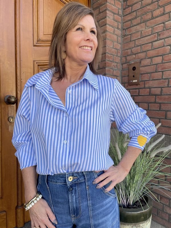 GESTREEPTE BLOUSE LOVE - BLAUW