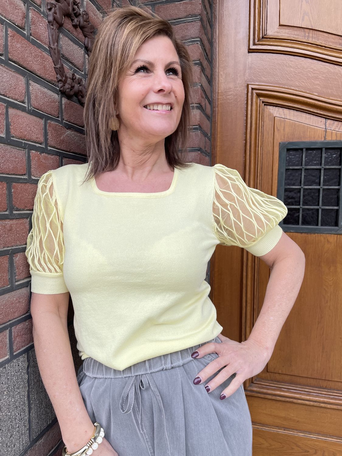 GELE TOP - 8903 met kanten mouw