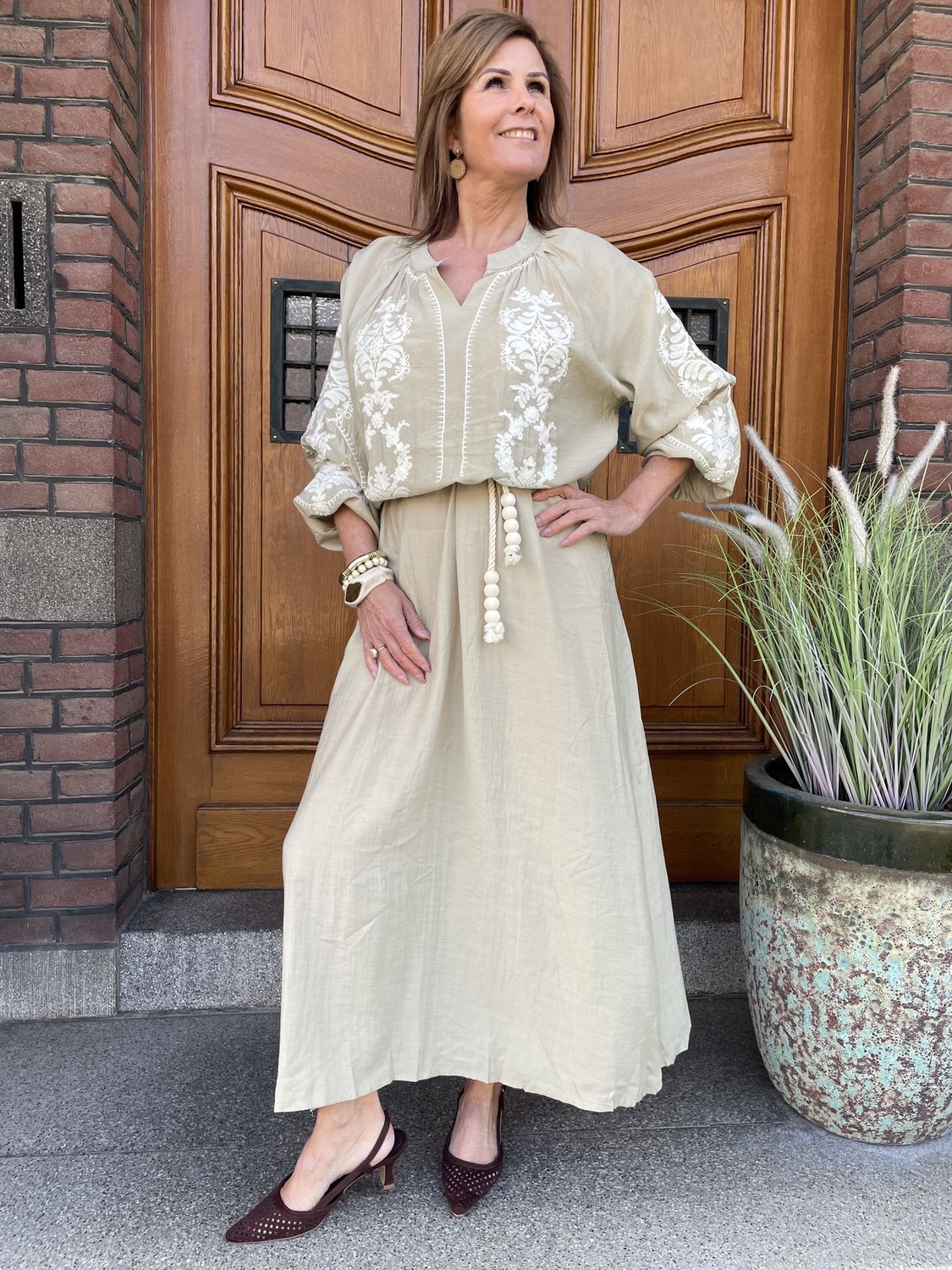 Jurk met borduursels 25616 met Riem