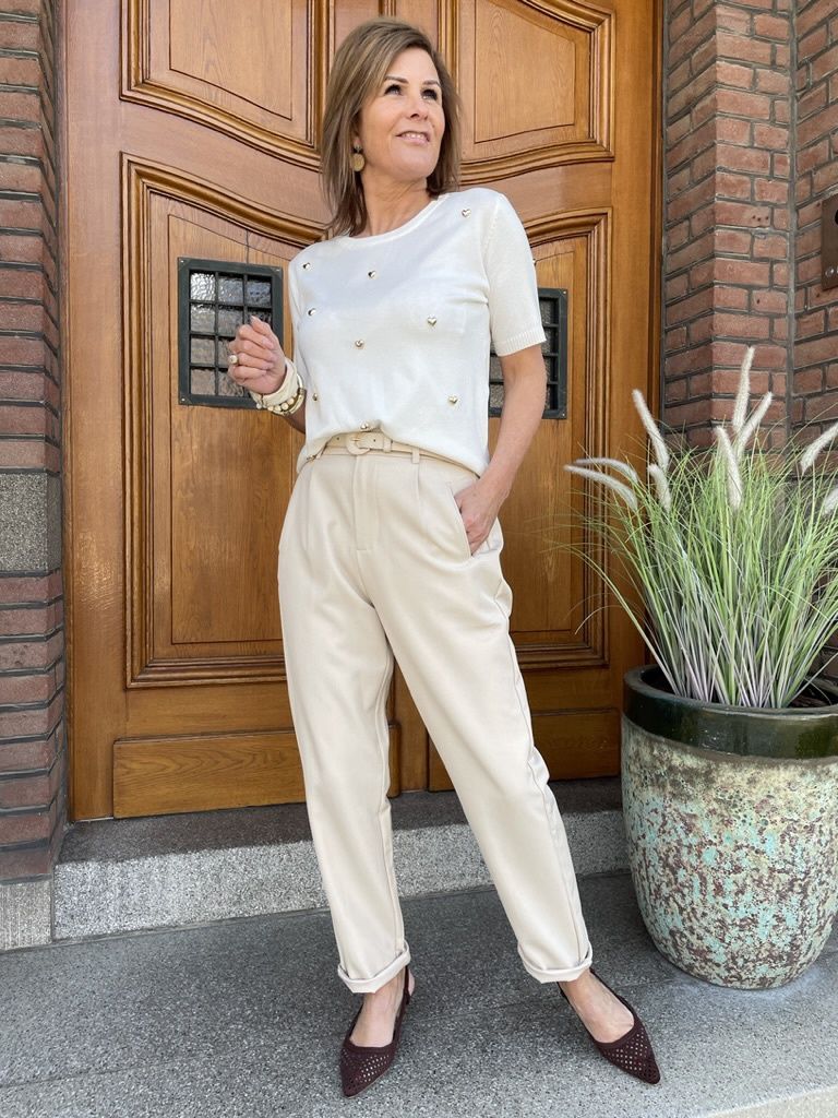 Beige Pantalon Broek met riem en rechte pijp