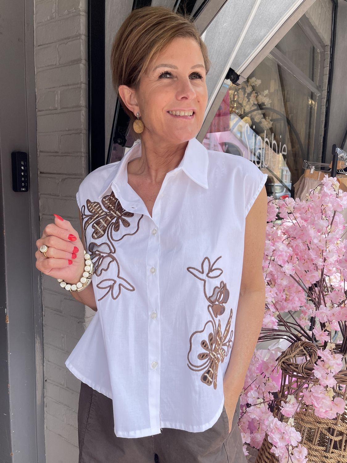 Blouse met Opengewerkte Bloemen - Wit met Choco
