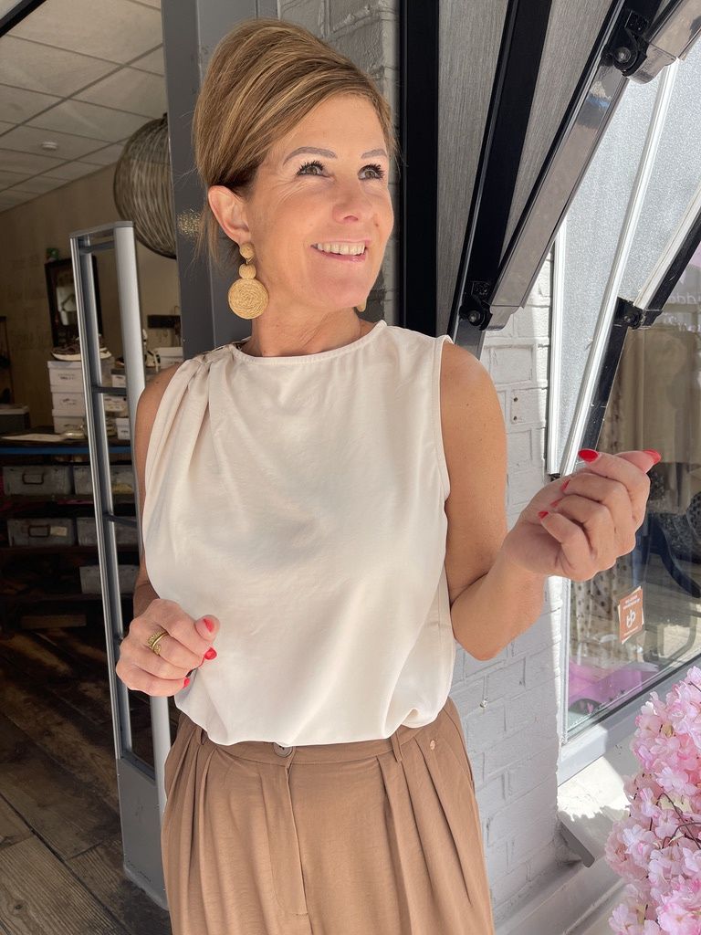 Top met Gouden Gesp - Creme