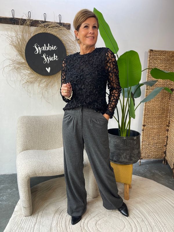 Mesh Top Maira met Bloemen - Zwart