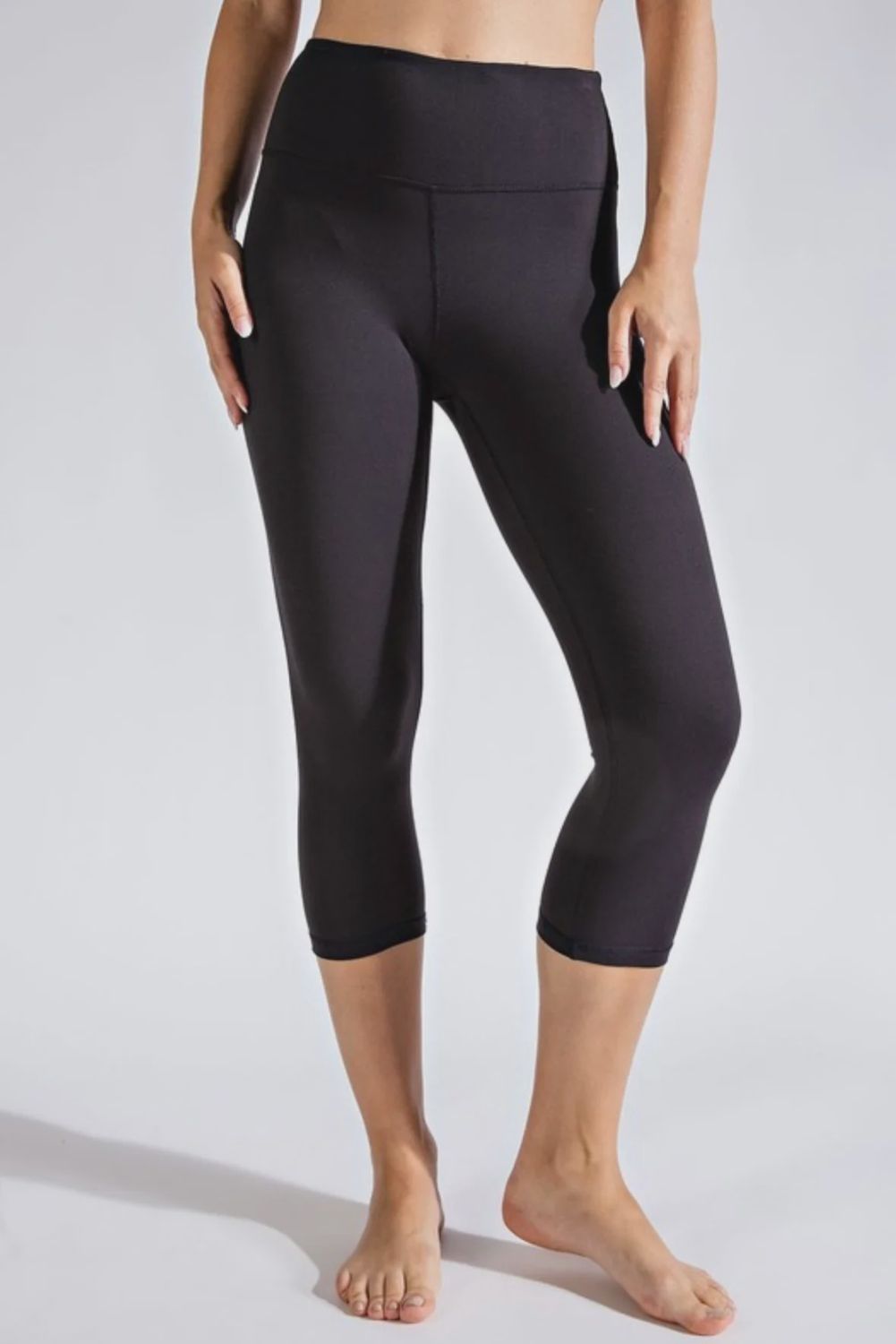 Butter soft capri leggings *Plus