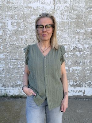 Wrenly flutter top