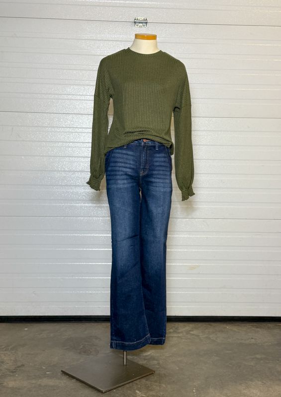 Joelle green top