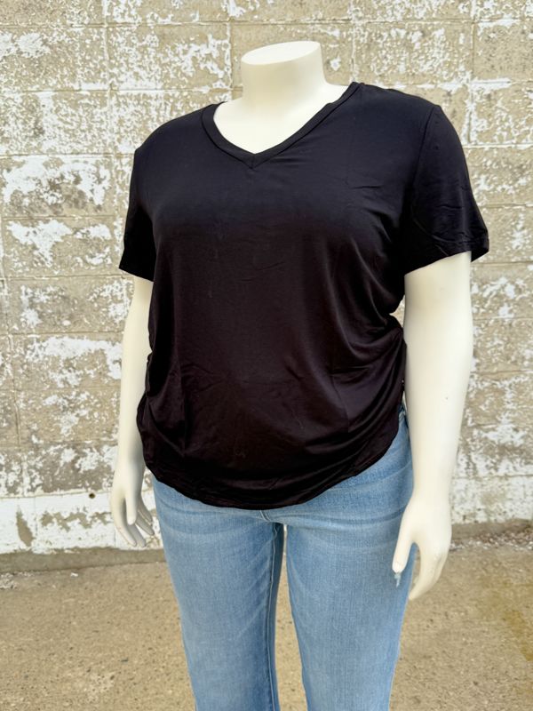 Hallie v neck short sleeve top- plus