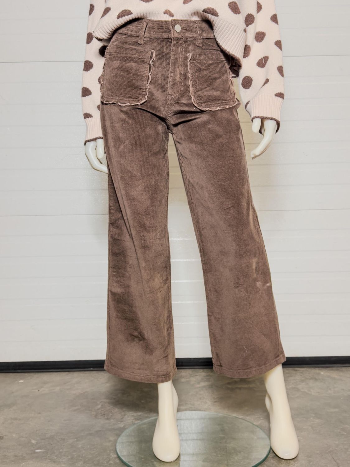 Brwn Corded Pant - pocket detail