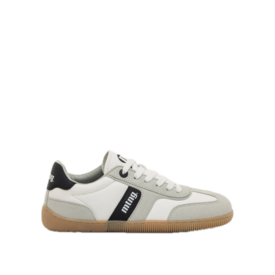 Mustang free Aria Blanco