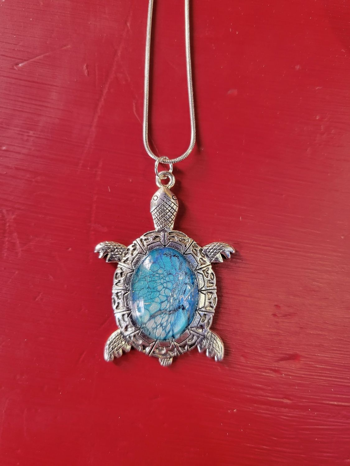 Turtle Acrylic Bloom Necklace 3