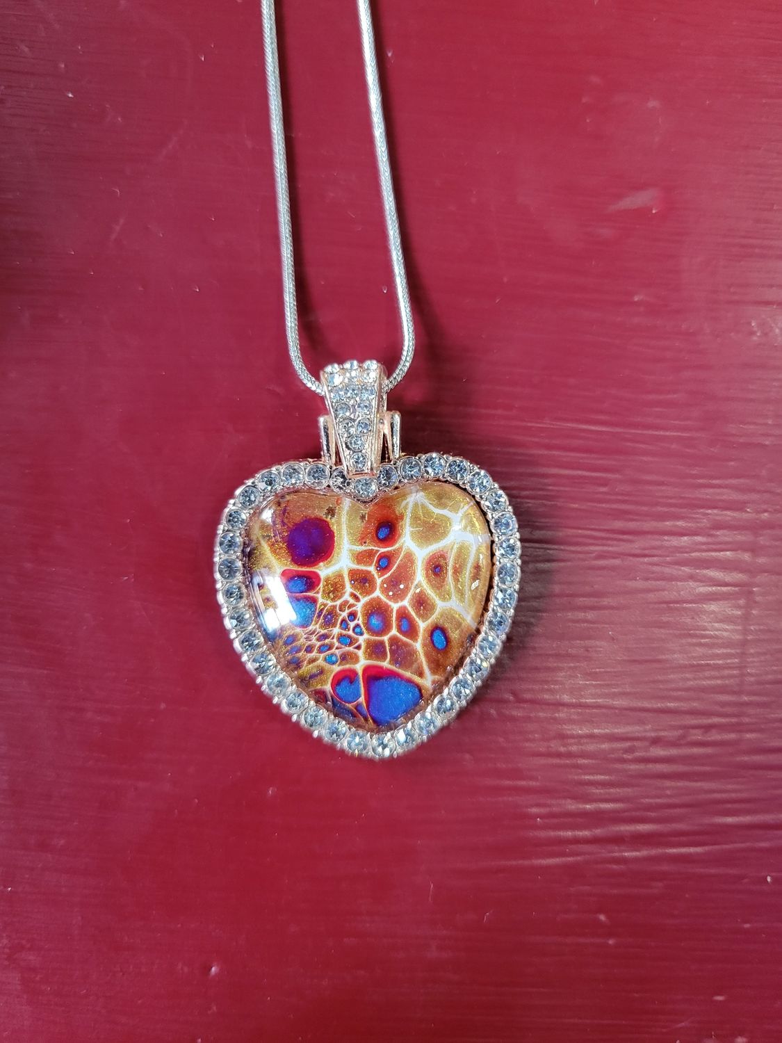 Heart Acrylic Bloom Necklace 2