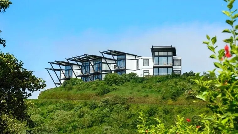 Galapagos, Pikaia Lodge