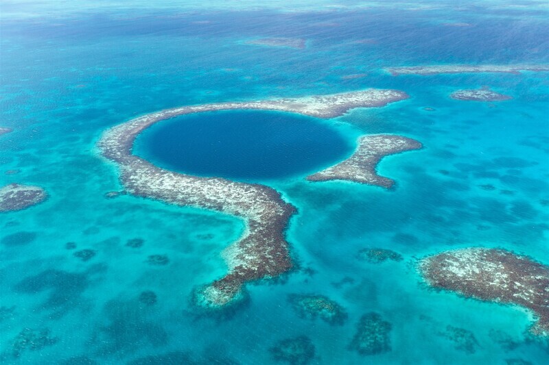 Neem een onvergetelijke duik in the Great Blue Hole in Belize
