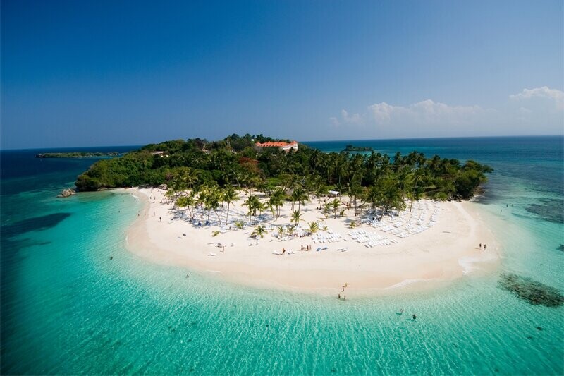 Beleef een ongelooflijke dag op de paradijselijke stranden van de baai van Samaná.