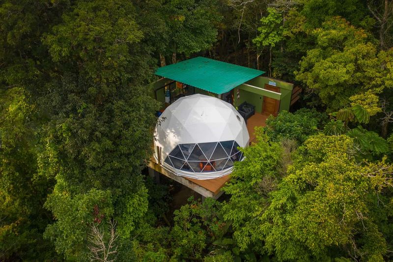 Chira Glamping Resort (Monteverde - Costa Rica)