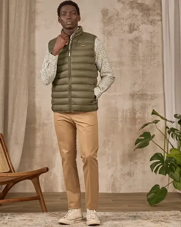 DOUDOUNE SANS MANCHES CARTER KAKI